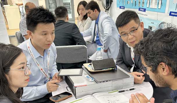 球探闪耀2024欧洲智慧能源展丨聚焦创新技术，共筑全球碳中和未来(图11)