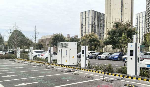 宜昌首批全液冷超充站投入运营，球探助力高质量充电基础设施建设(图2)